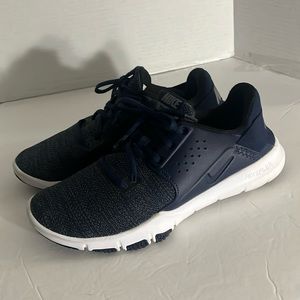 Nike running sneakers good condition size 8 closet clean out sale.